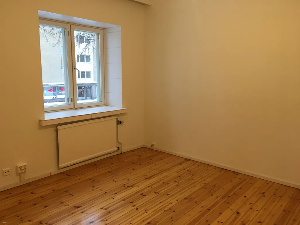 Toad - Modernised Apartment with High Ceilings in Lahti