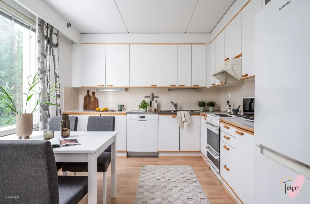 Köök - Three-Bedroom House with Garden in Maikkula, Oulu