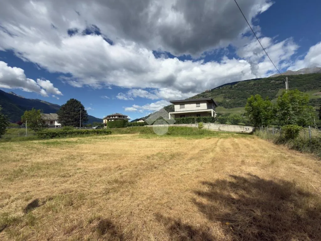 Giardino - Buildable Land with Panoramic Views in Teglio