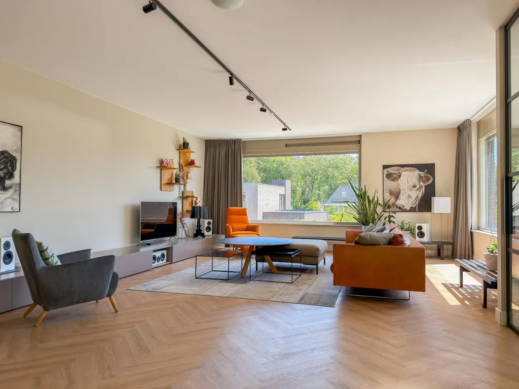 Soggiorno - Modern Half-Detached House with Forest View in Leersum