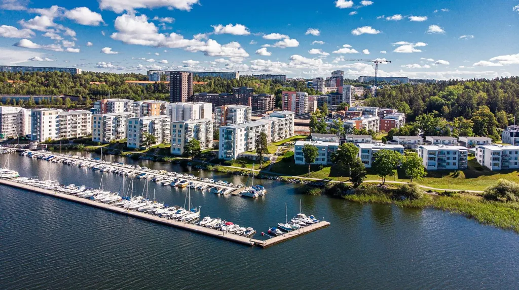 Aerial - Modern Flat with Balcony in Kallhäll