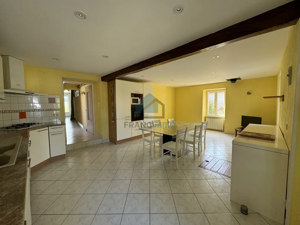 Cuisine - Maison avec Véranda et Jardin à Montecheroux
