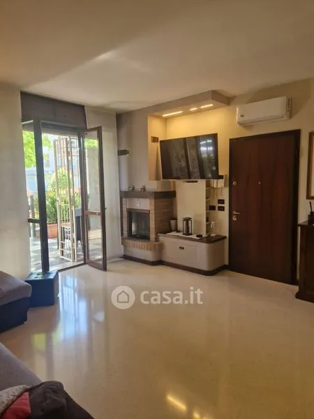Séjour - Duplex Apartment with Private Garden in Modena