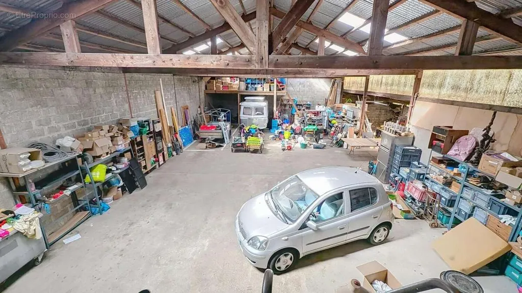 Garage - 1930s House with Large Workshop in Guiscriff