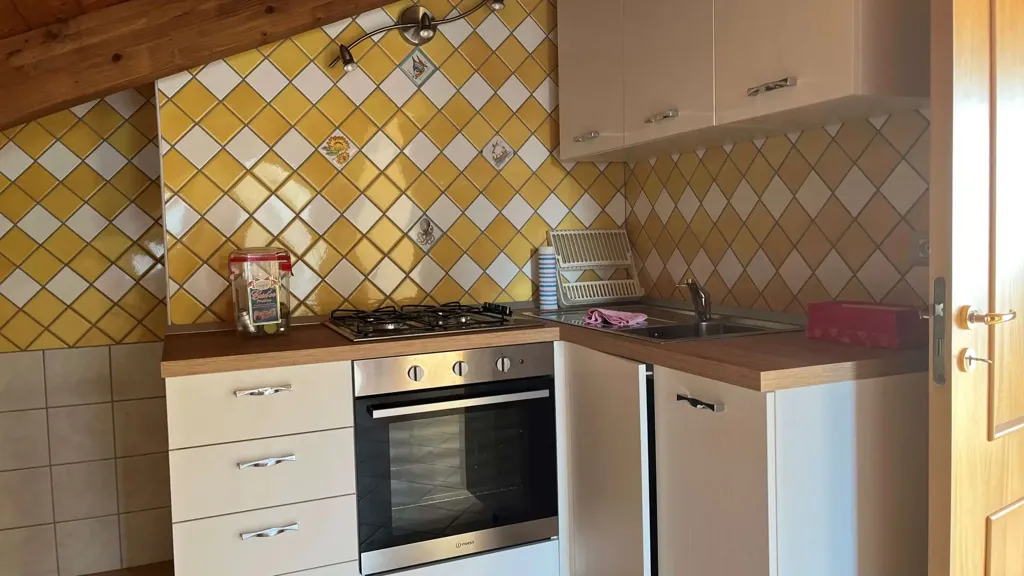 Cucina - Apartment with Balcony and Terrace in Ascea