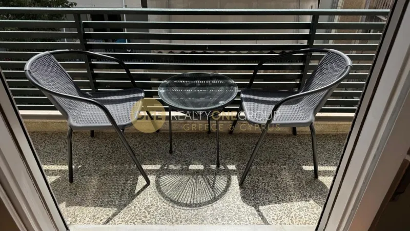 Rõdu - Furnished Apartment with Balcony in Kypseli