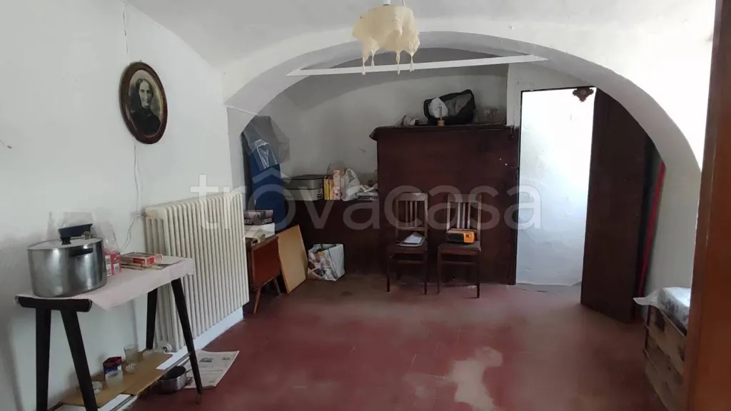 Esik - Mountain Cottage with Garden in Valloriate