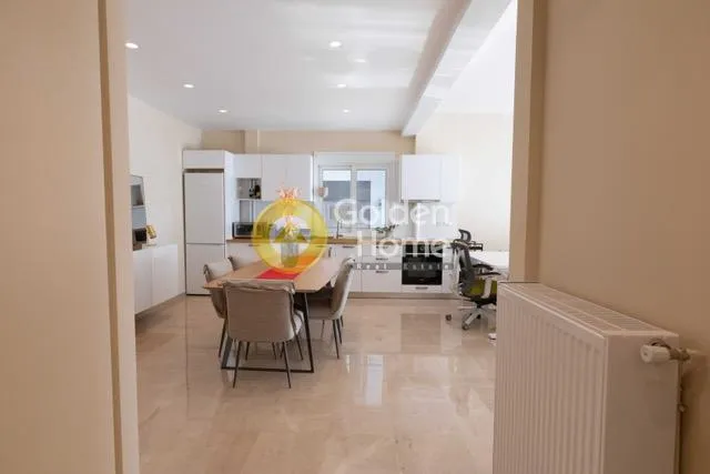 Salle à manger - Apartment with Sea View in Piraeus