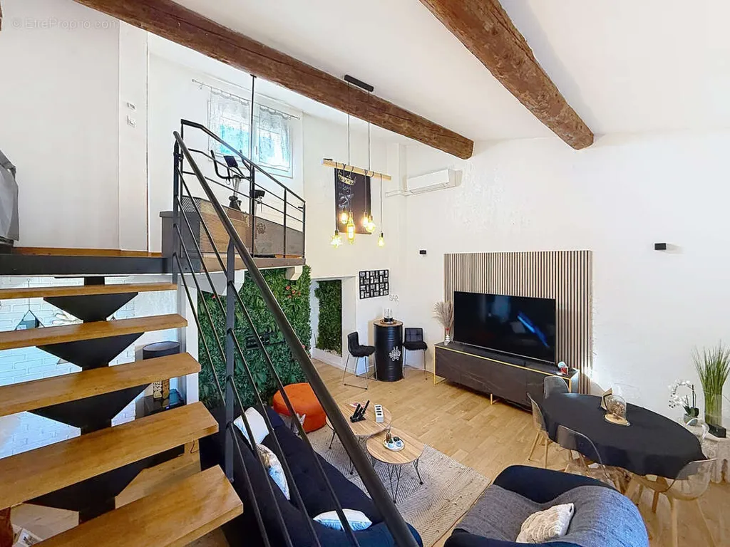 Elutuba - Duplex with Character in Rivesaltes