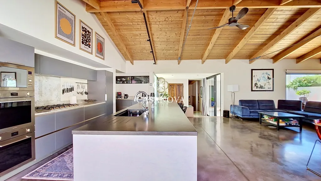 Köök - Architectural Villa with Pool in Clermont-l'Hérault