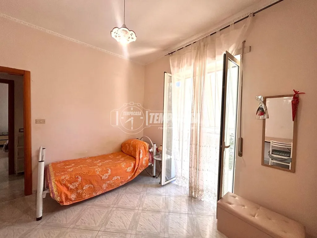 Chambres - Apartment with Triple Exposure in Naples