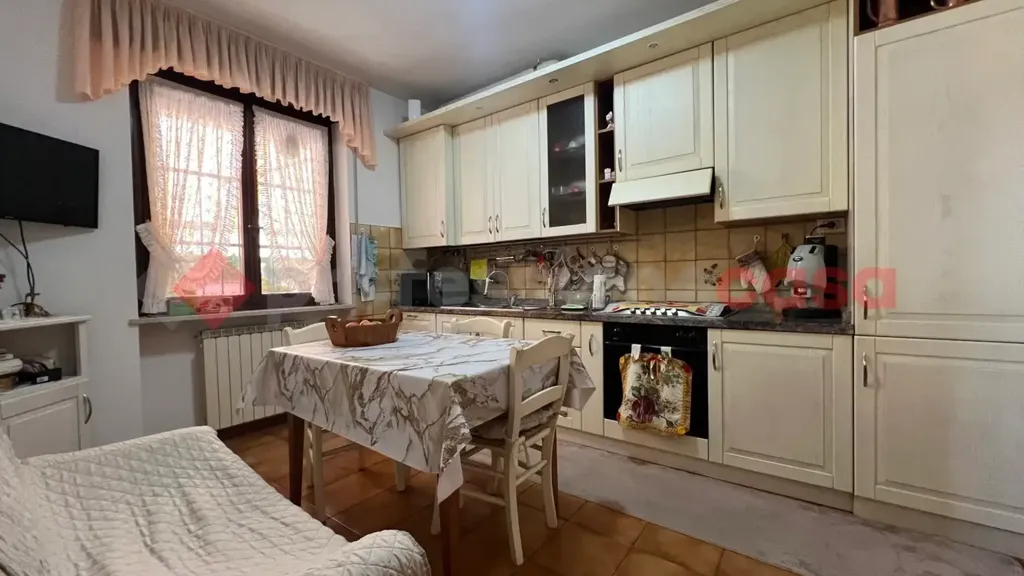Cuisine - Quadruplex with Balcony in Isola Rizza