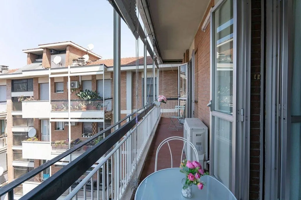 Rõdu - Luxury Apartment with Garden Views in Milan