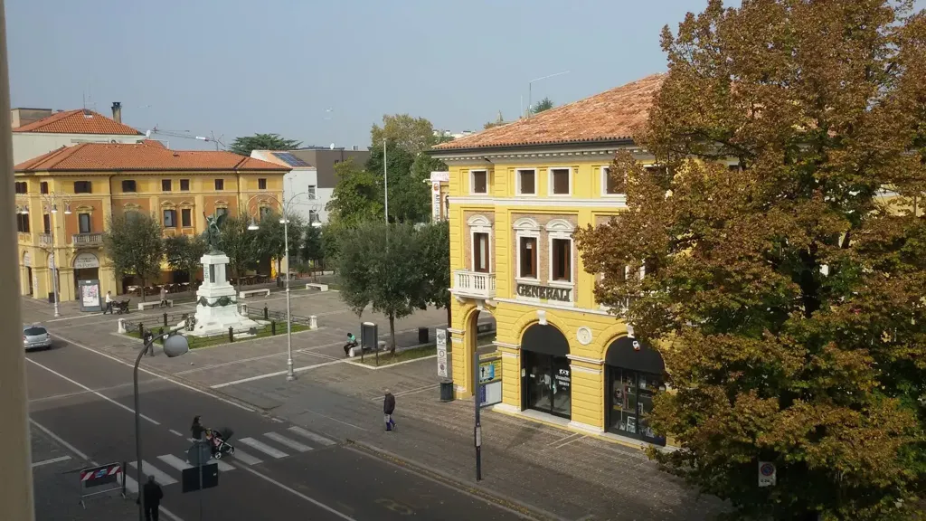 Exterior - Bifamiliar Villa with Terraces in Mogliano Veneto