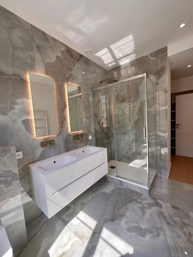 Salles de bain - Appartement Rénové avec Vue Panoramique à Nice