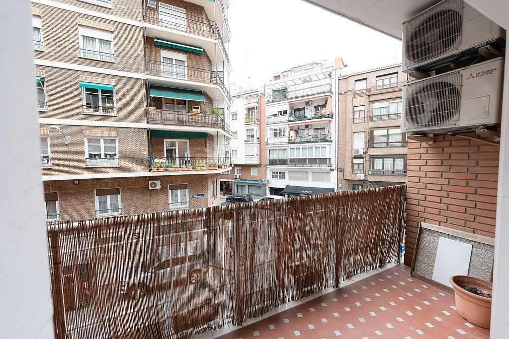 Rõdu - Apartment with Terrace in Bernabéu, Madrid