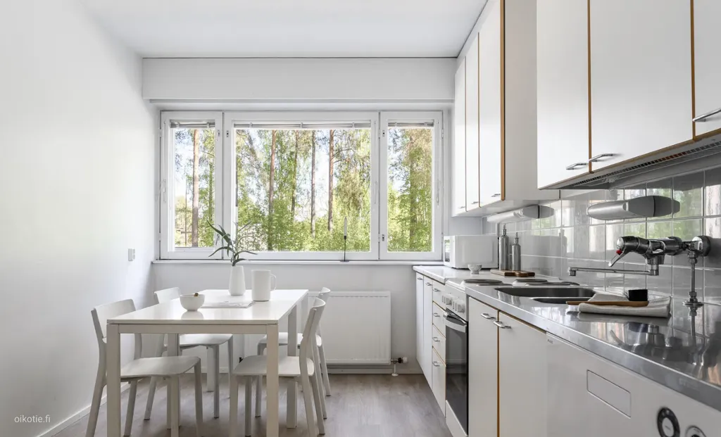 Cucina - Spacious Apartment with Balcony in Oulu