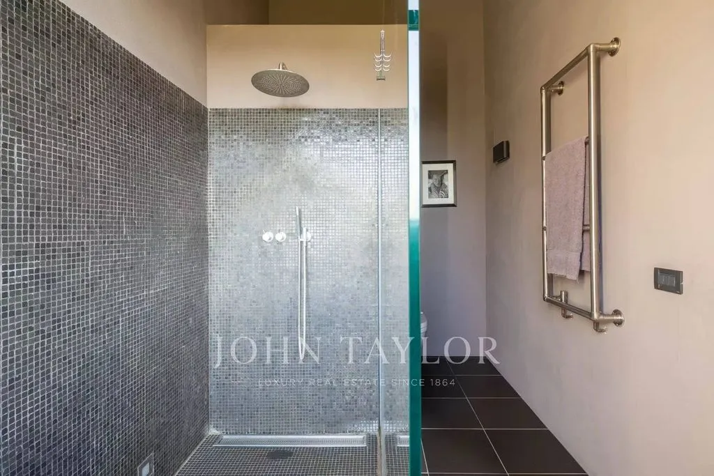 Salles de bain - Restored 1800s Villa with Pool in Siena