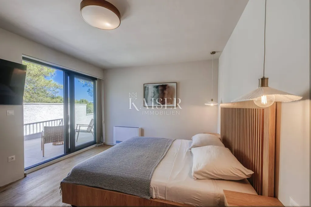 Bedrooms - Luxury Villa with Infinity Pool on Mali Iž