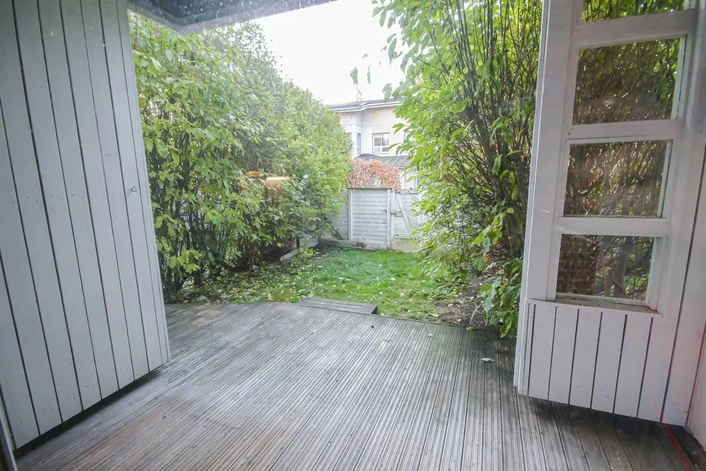 Terrace - Apartment with Balcony in Tapiola, Espoo