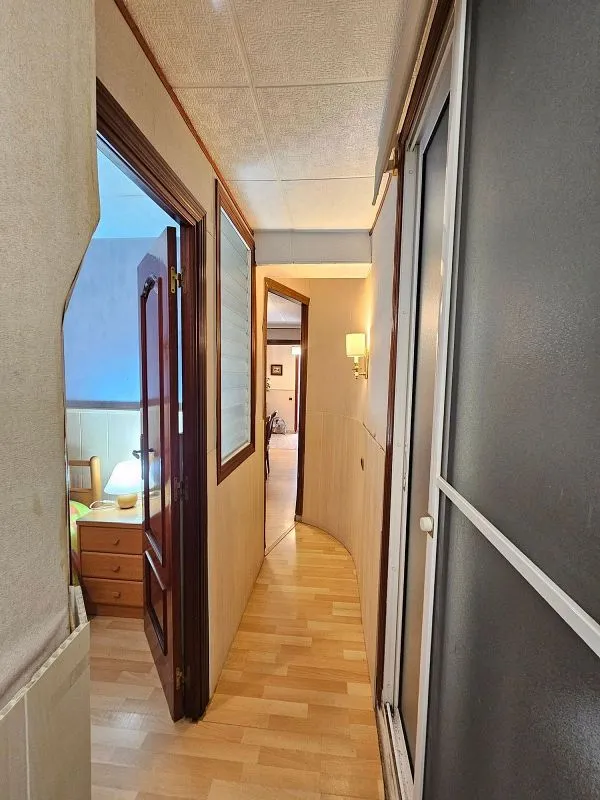Esik - Flat with South-West View in Nou Eixample Sud