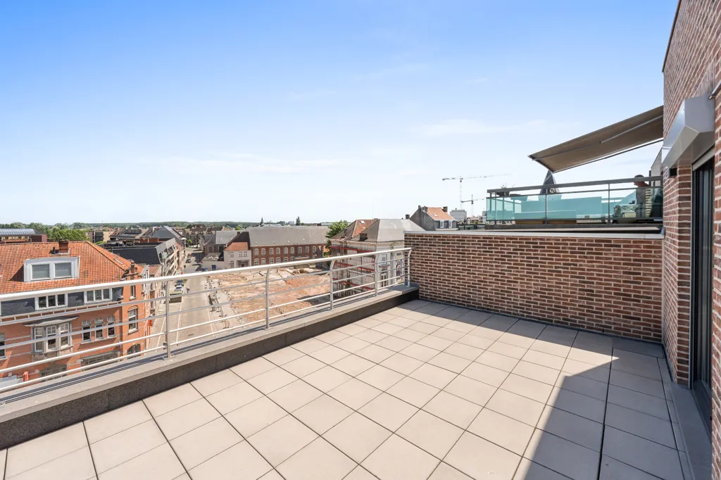 Balcon - Duplex avec Vue sur la Place à Deinze