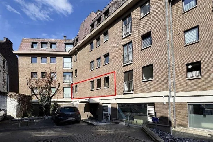Exterior - Flat with Lift in City Centre