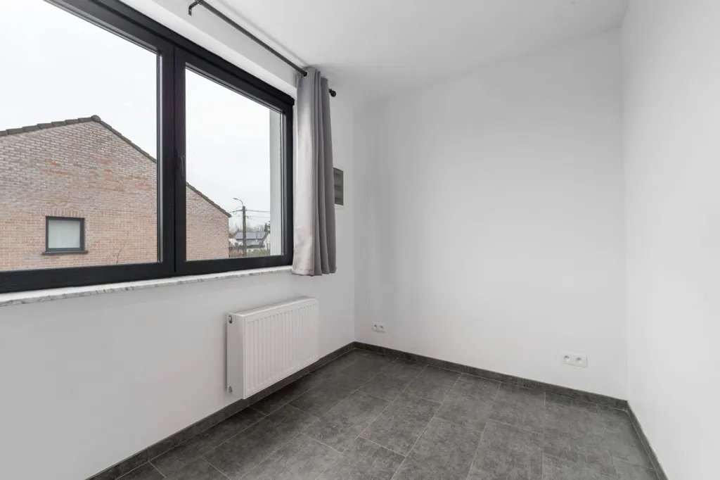 Rooms - Semi-Open Apartment with Parking in Buggenhout