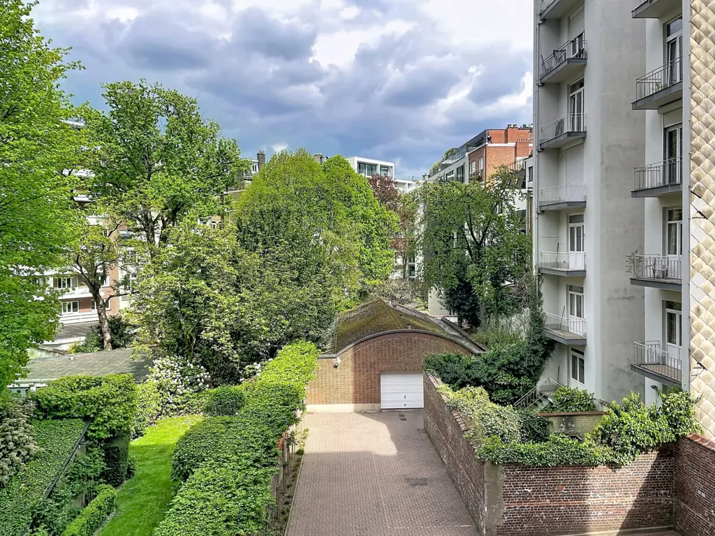 Jardin - Appartement Rénové avec Terrasse près du Bois de la Cambre