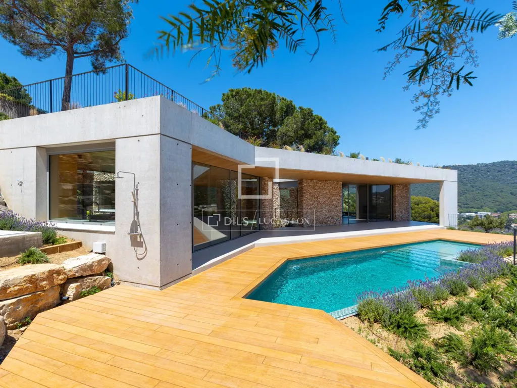 Bassein - New Build Villa with Sea View in Cabrils