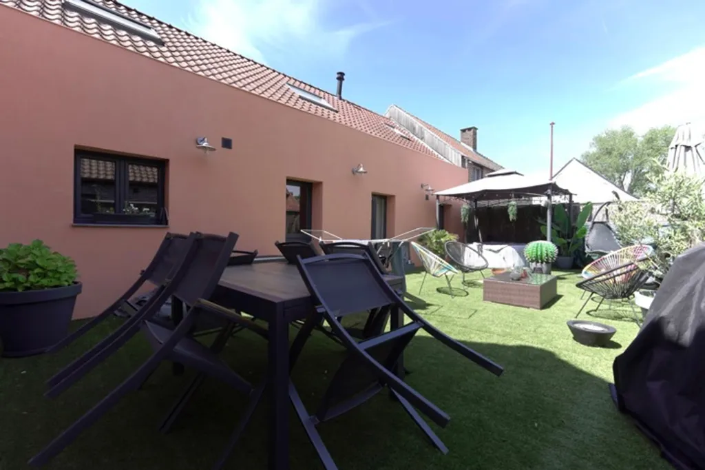 Terrasse - Maison 3 Façades avec Jardin et Garage à Ternat