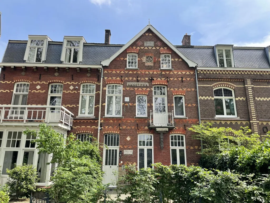 facade