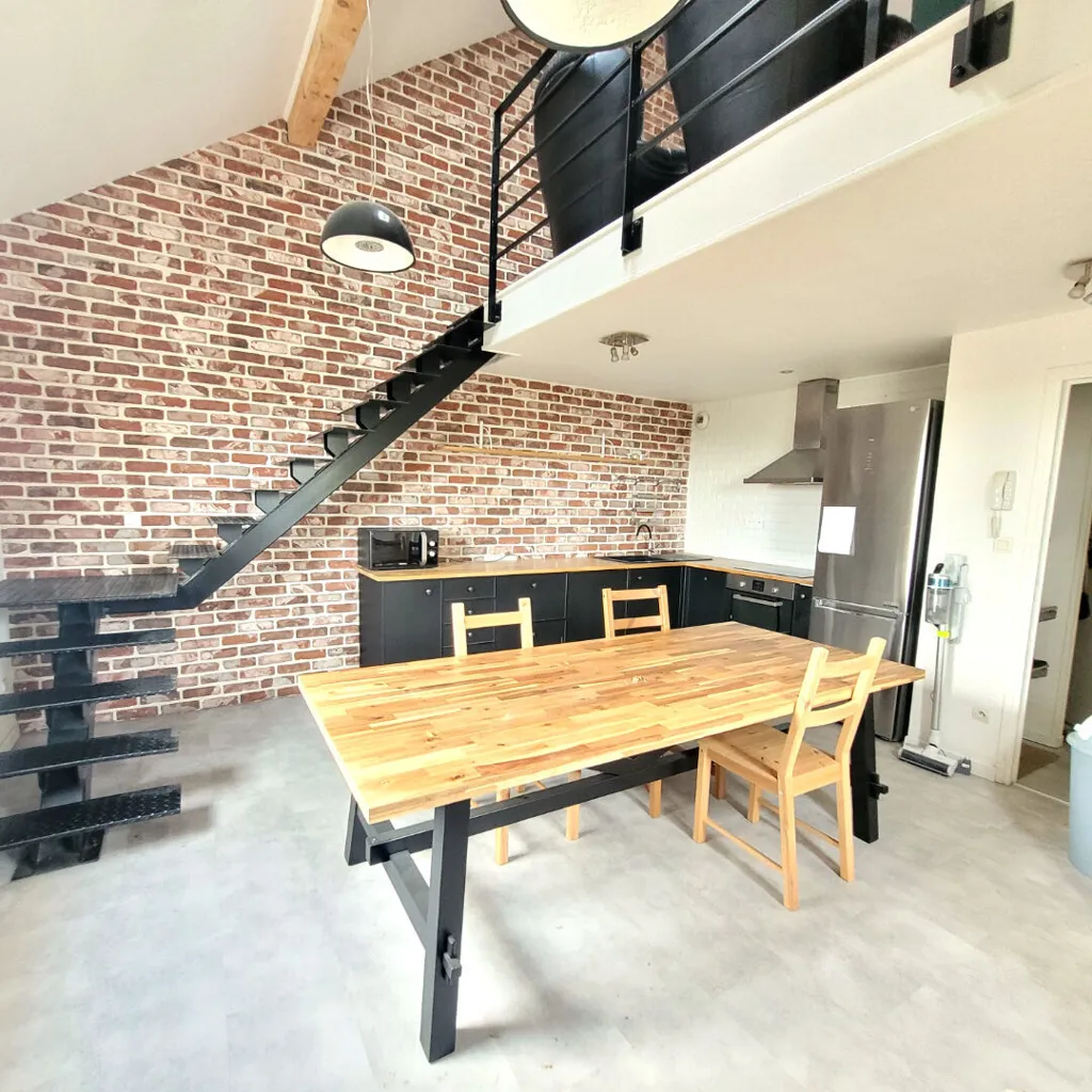 Salle à manger - Duplex Charmant avec Mezzanine à Arras