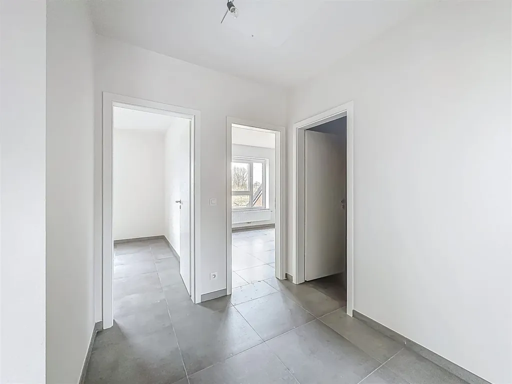 Hallway - 3-Faced House with Terrace in Cle sur l'Heure