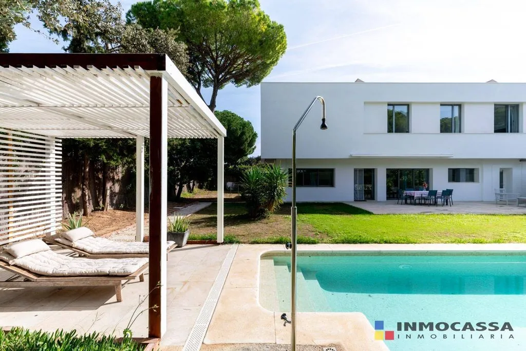 Piscine - Detached House with Private Pool in Bollullos de la Mitación