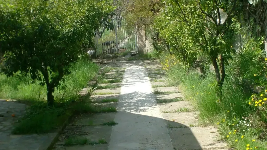 Extérieur - Villa with Private Garden in Castrolibero
