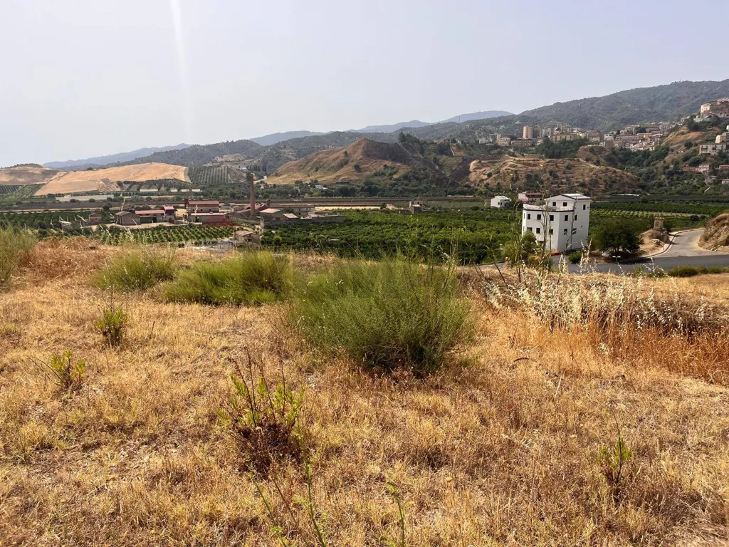 Jardin - Buildable Land with Panoramic View in Corigliano-Rossano