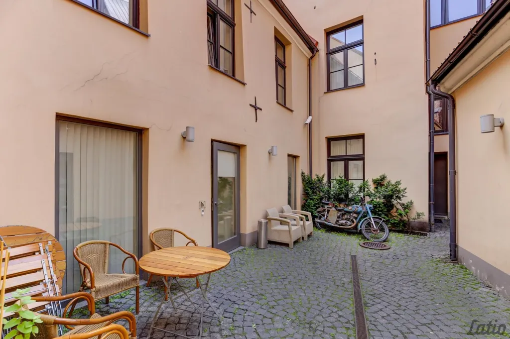 Jardin - Office Space with Historic Setting in Old Riga