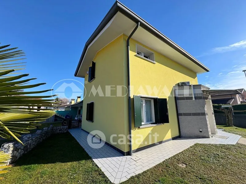 Extérieur - Bifamiliar House with Solar Panels in Aviano