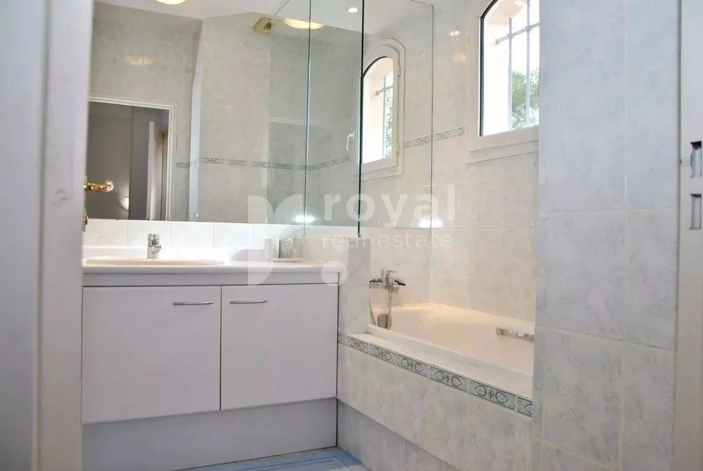 Luxury Villa with Pool in Mougins