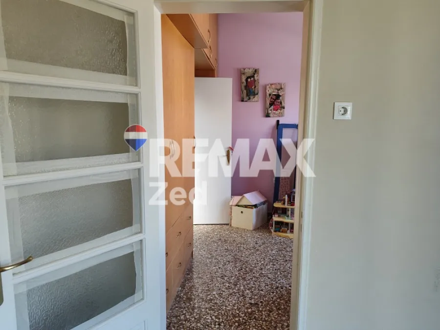 Esik - Apartment with Balcony in Piraeus, Tabouria