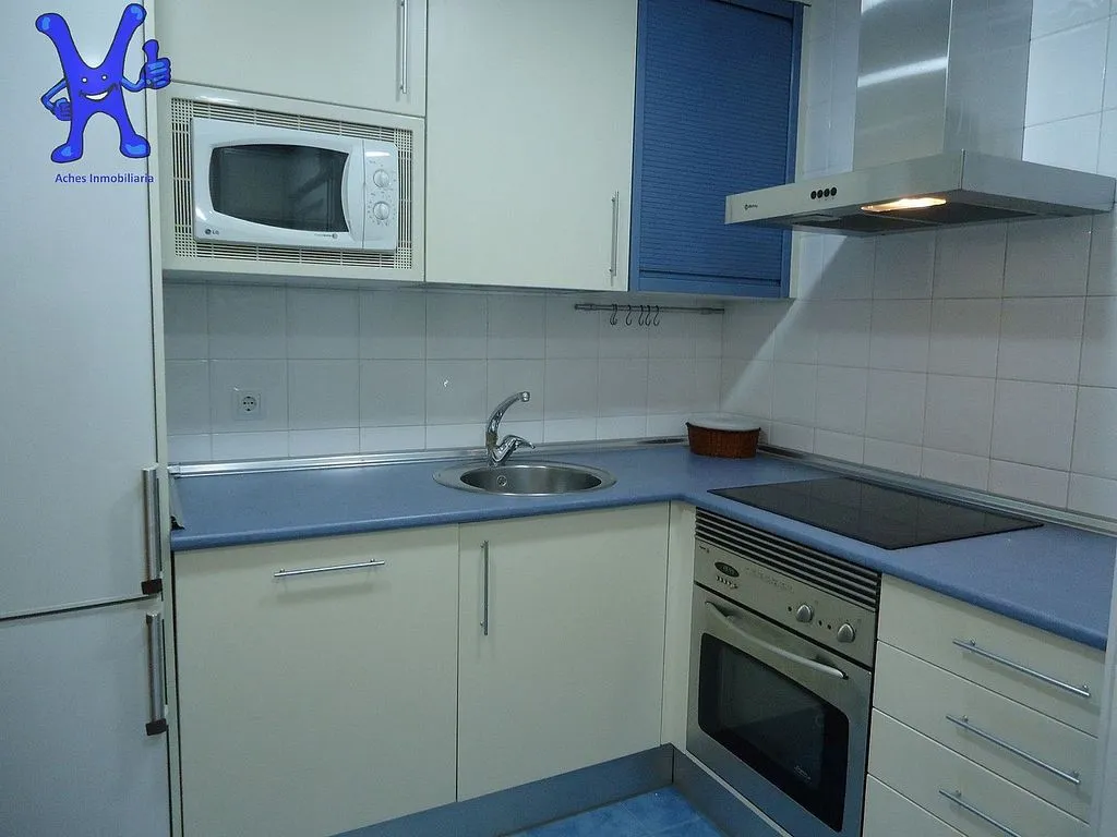 Köök - Furnished Flat with Central Heating in Carmelitas