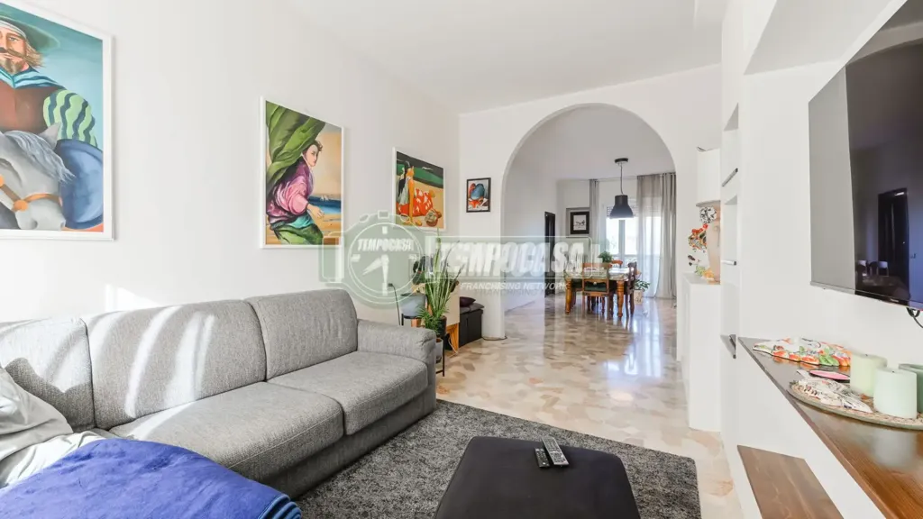 Elutuba - Spacious Apartment with Balcony in Carnate
