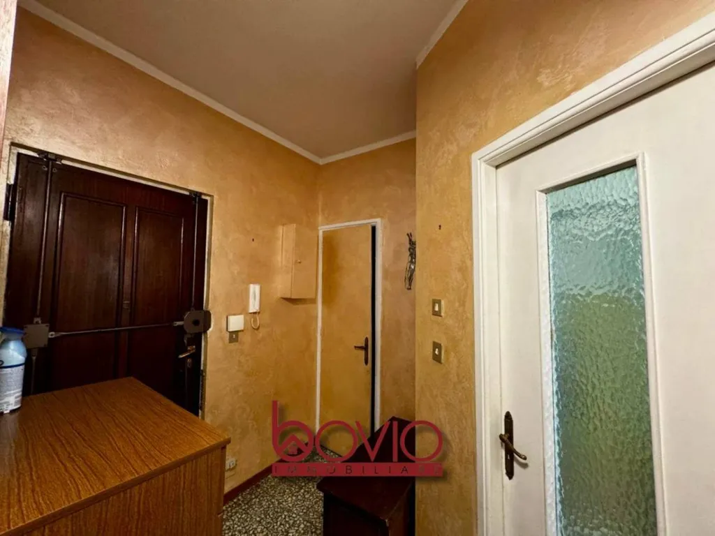 Entrée - Apartment with Balcony in Barriera Milano, Turin