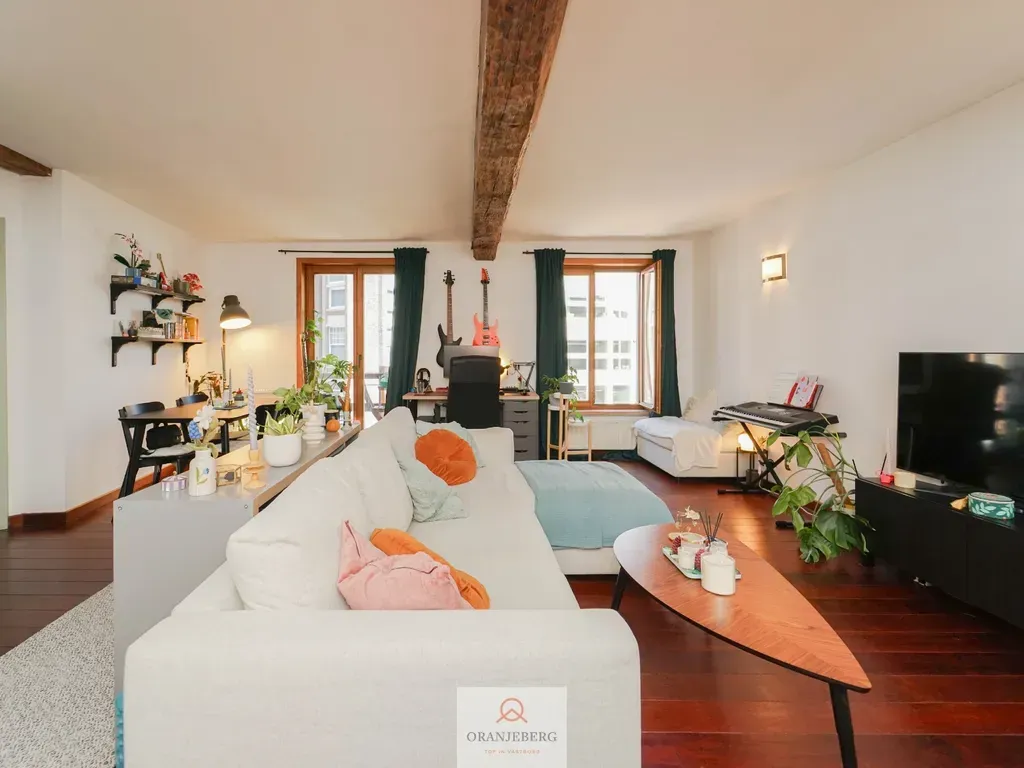 Séjour - Appartement avec Terrasse et Vue sur la Leie à Gand