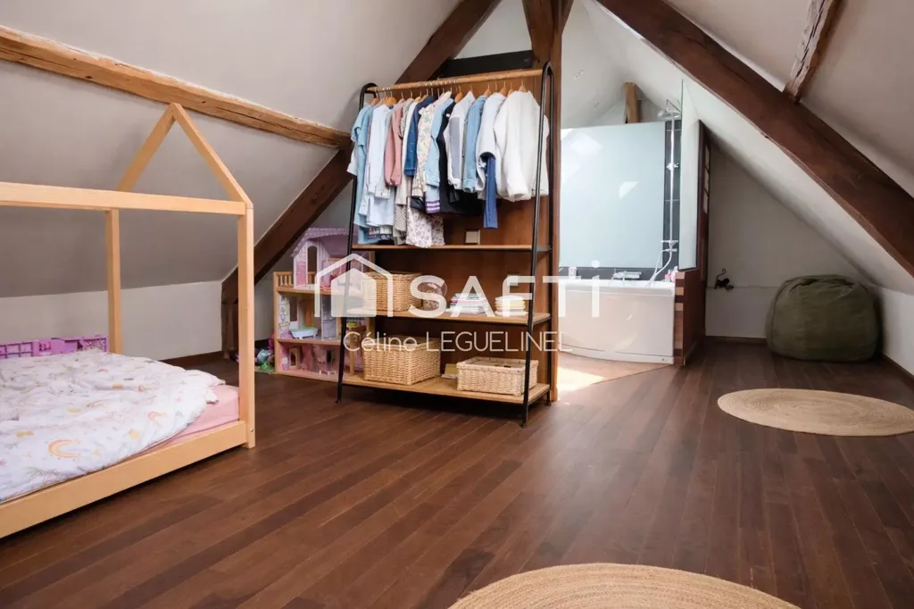 Pièces - Maison en Pierre Rénovée avec Terrasse à Goussainville
