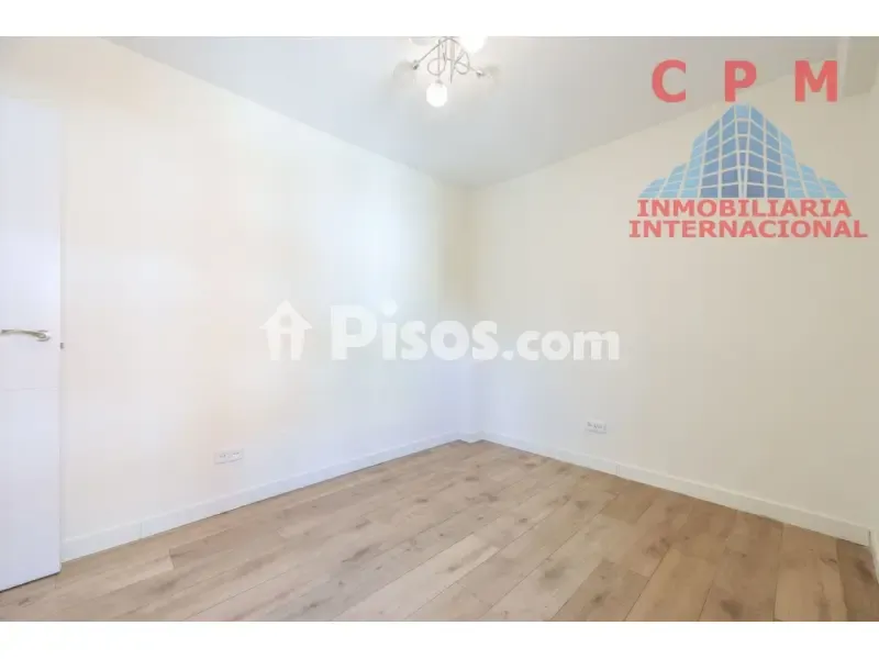 Stanze - Unfurnished Flat with Terrace in Chamartín