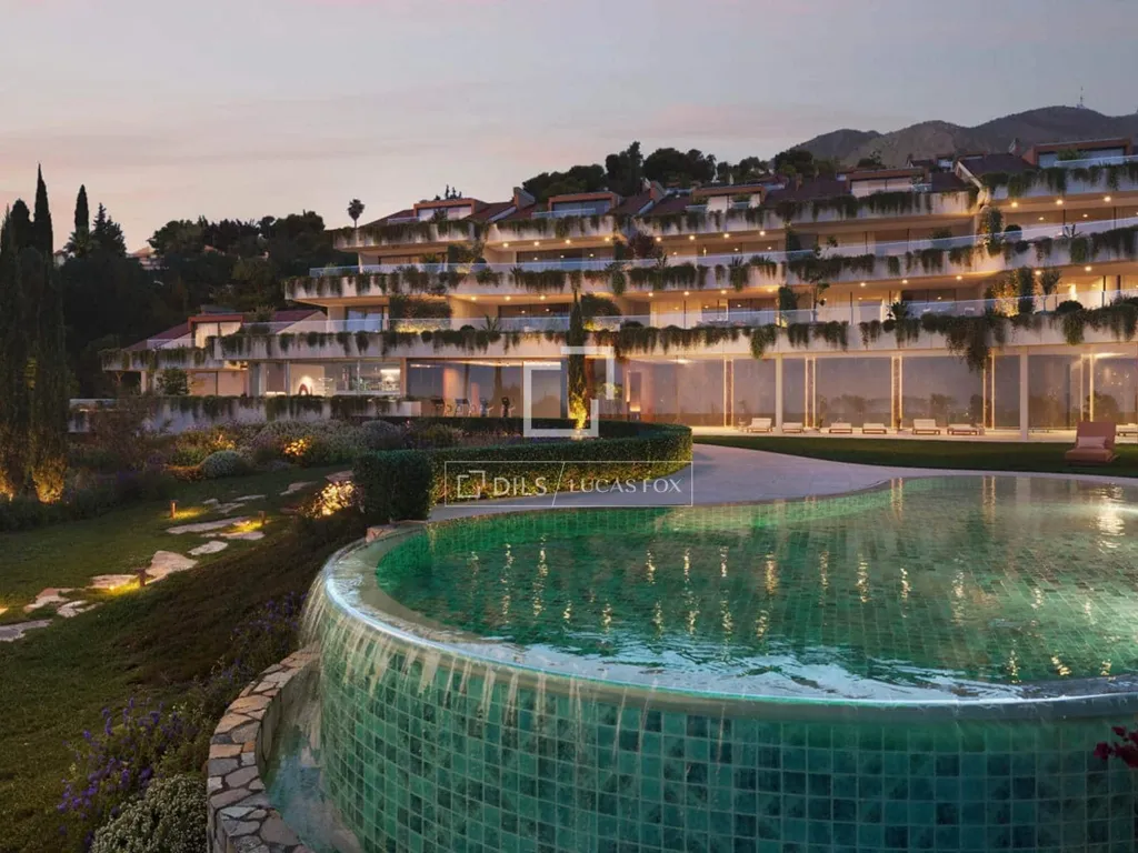 Pool - Apartment with Sea View in Benalmádena