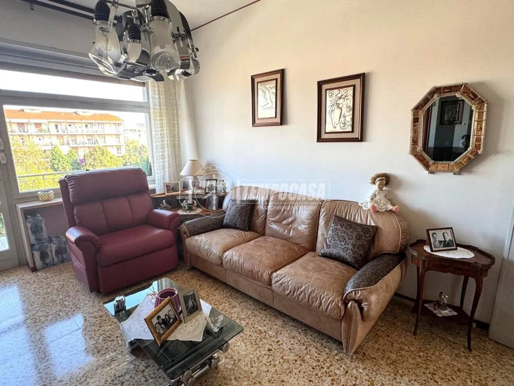 Elutuba - Rearranged Apartment with Balcony in Collegno