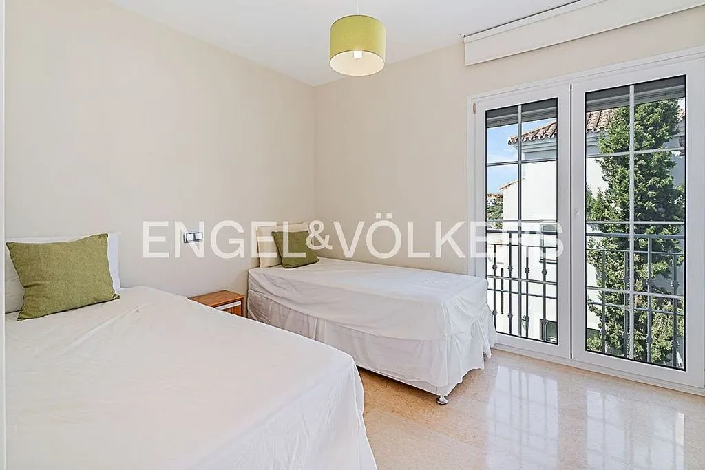 Magamistoad - Villa with Pool and Sea Views in Estepona